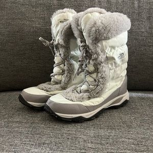 The North Face Women's Lace Up Boots - White and Gray